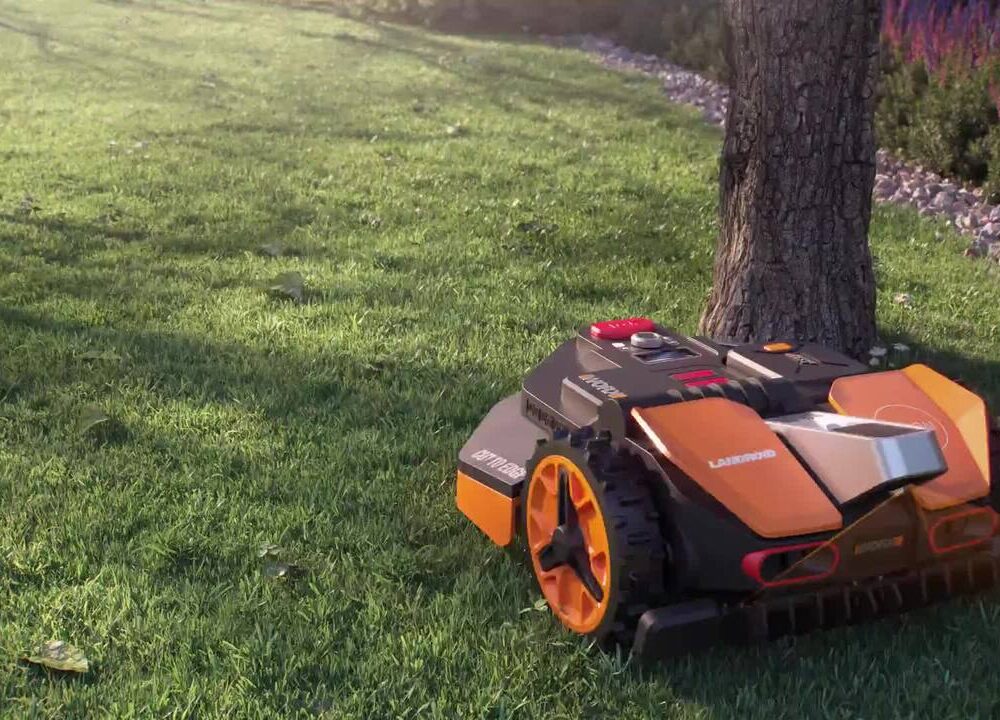 Robot tondeuse connecté WORX LANDROID VISION – Jusqu’à 600m² – WR206E